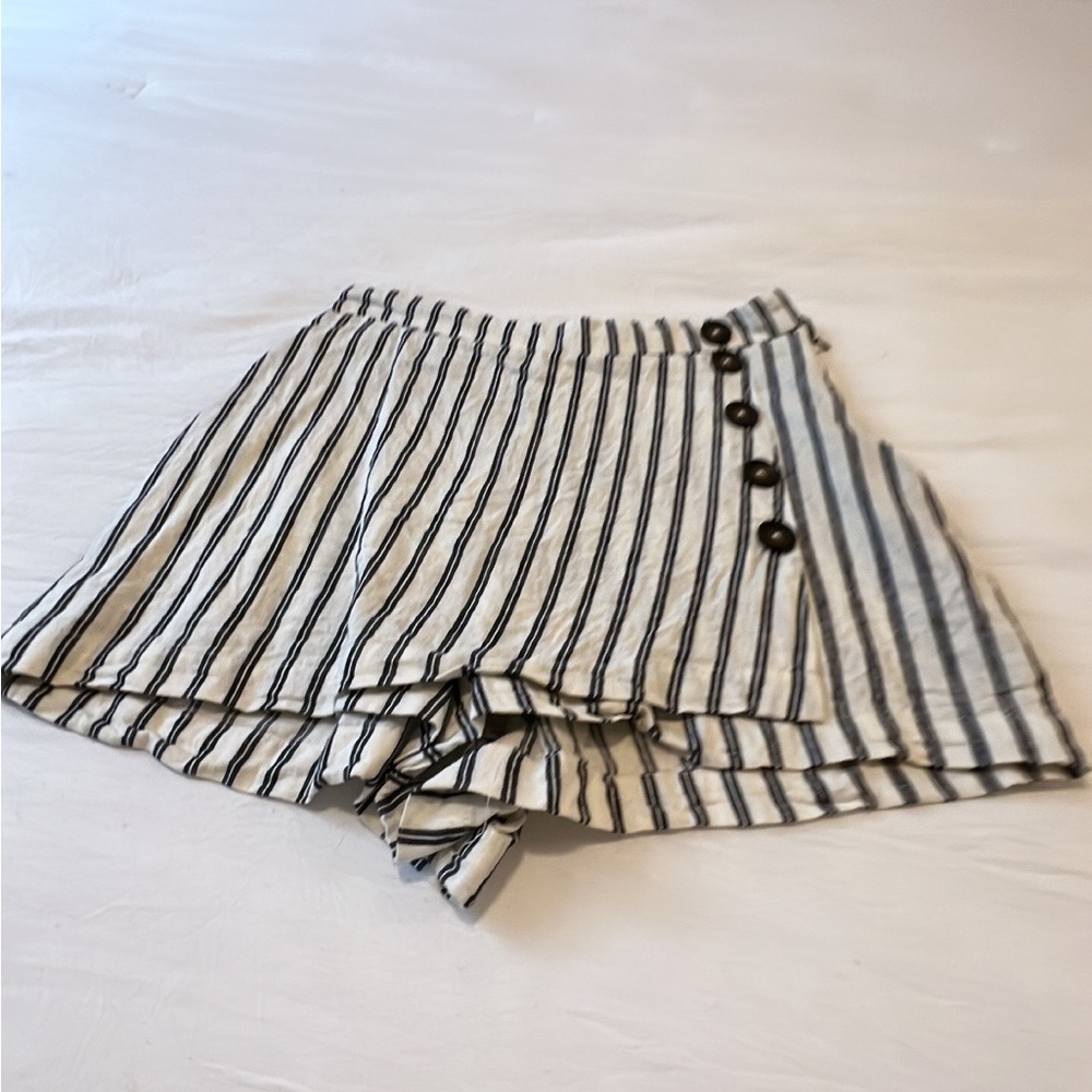 Cute skort!